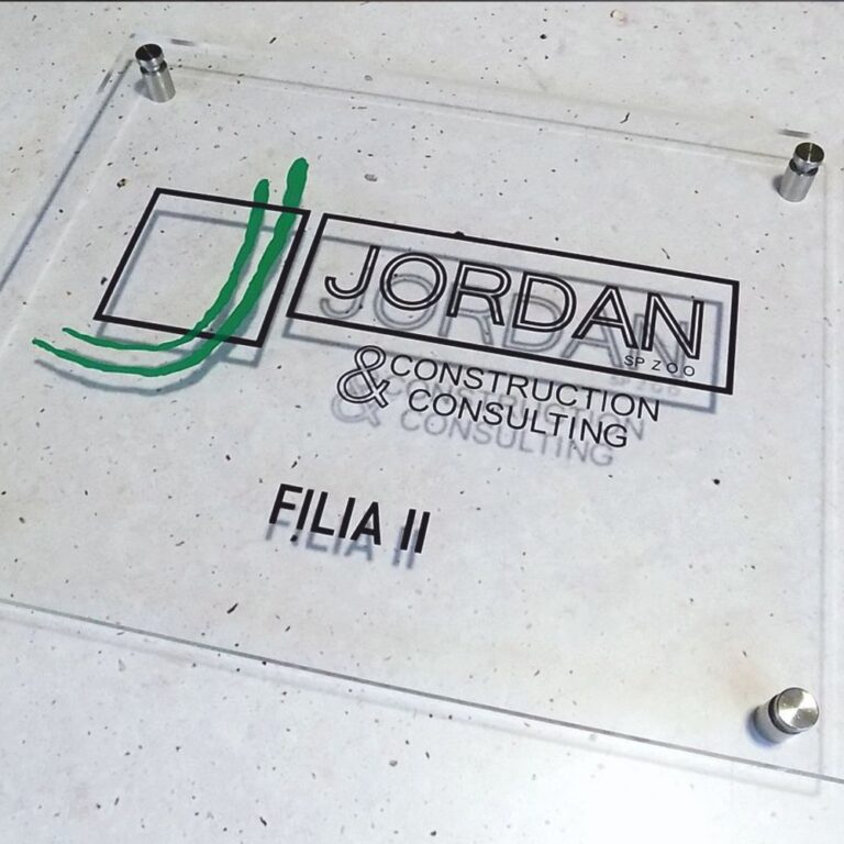 szyldy z plexi_drukarnia 3